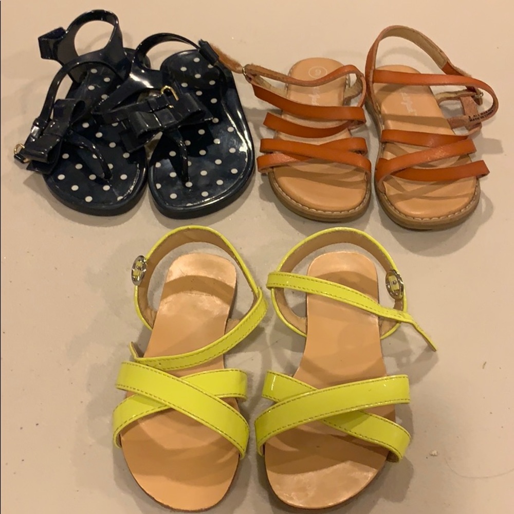 3 pairs of little girls sandals size 9